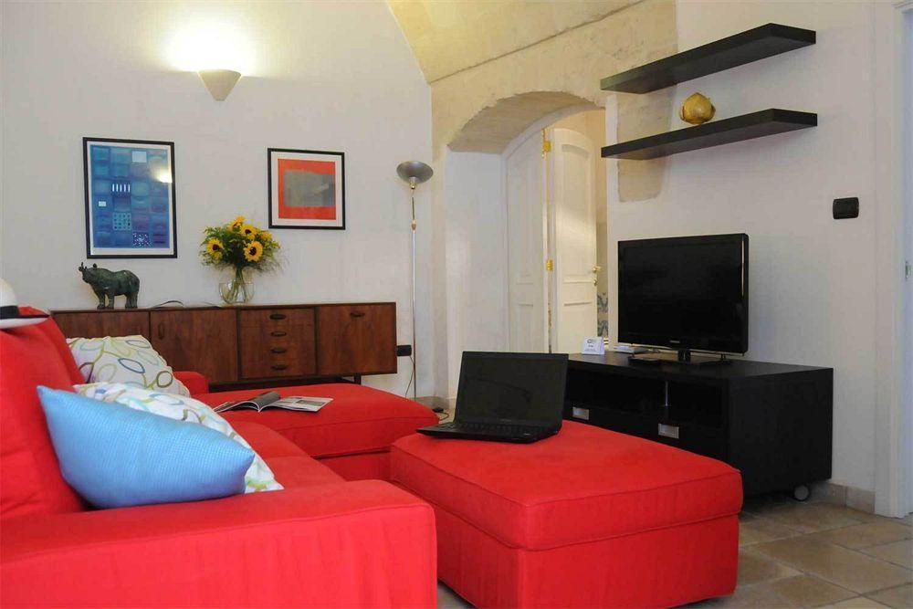Sacre Bleu Apartments Lecce Exterior photo