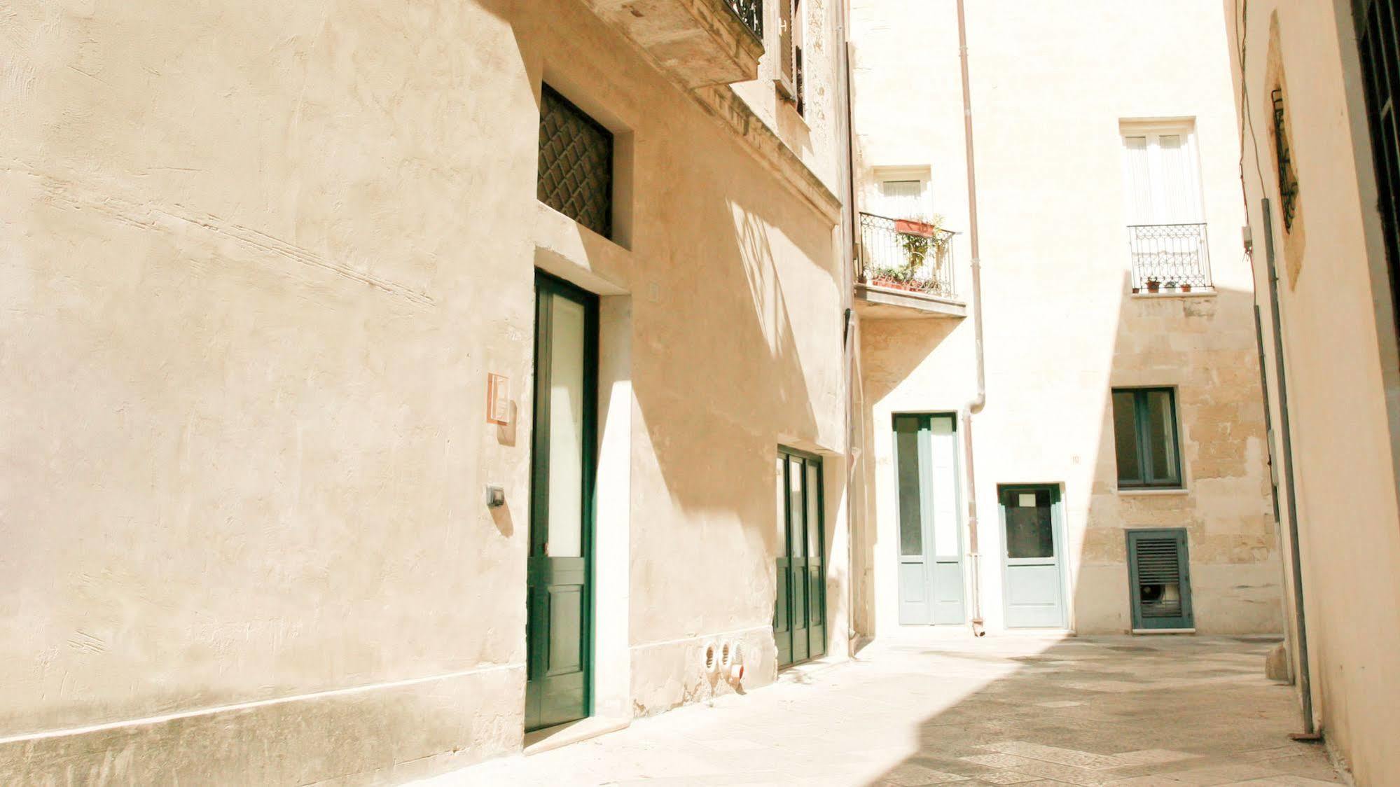 Sacre Bleu Apartments Lecce Exterior photo